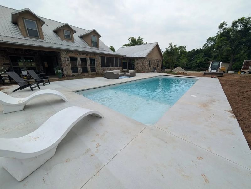 Backyard Boyz of Texas, LLC, Rosebud