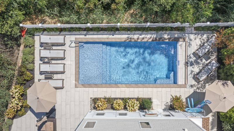 Hutchison Fiberglass Pools & Spas, Long Beach