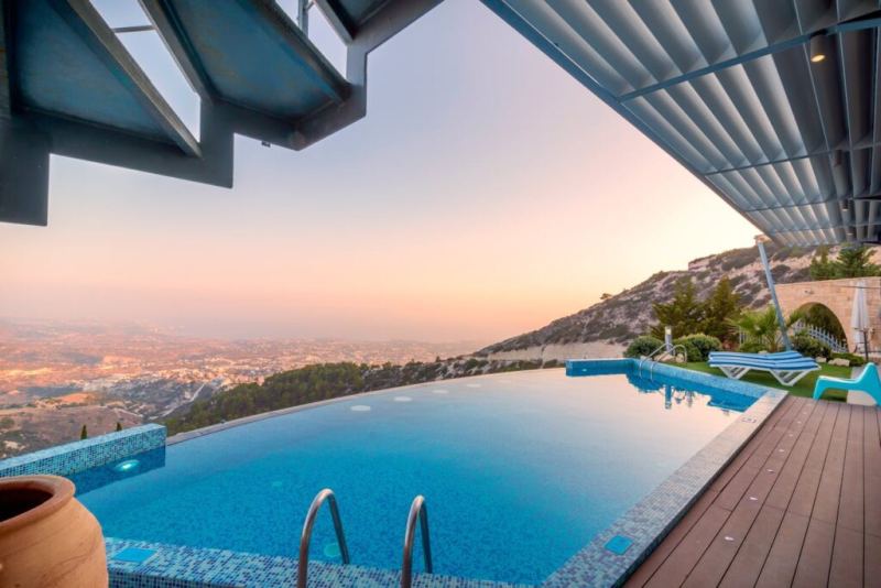 Piscinas Miami LLC., Aventura